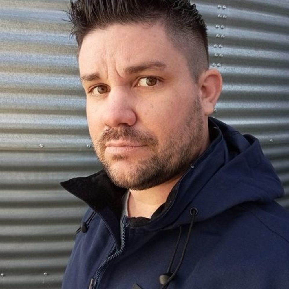 Meet your Posher, Jonathan